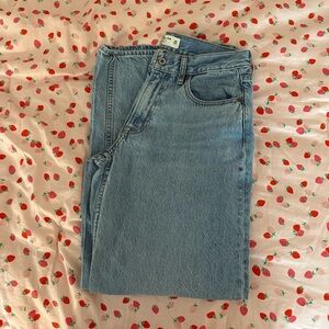 Abercrombie & Fitch The Ultra Loose Low Rise Jeans Size 26 Curve Love